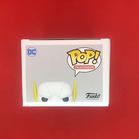 Funko Pop! The Flash GITD Godspeed Gamestop #1100 - Picture 6 of 7